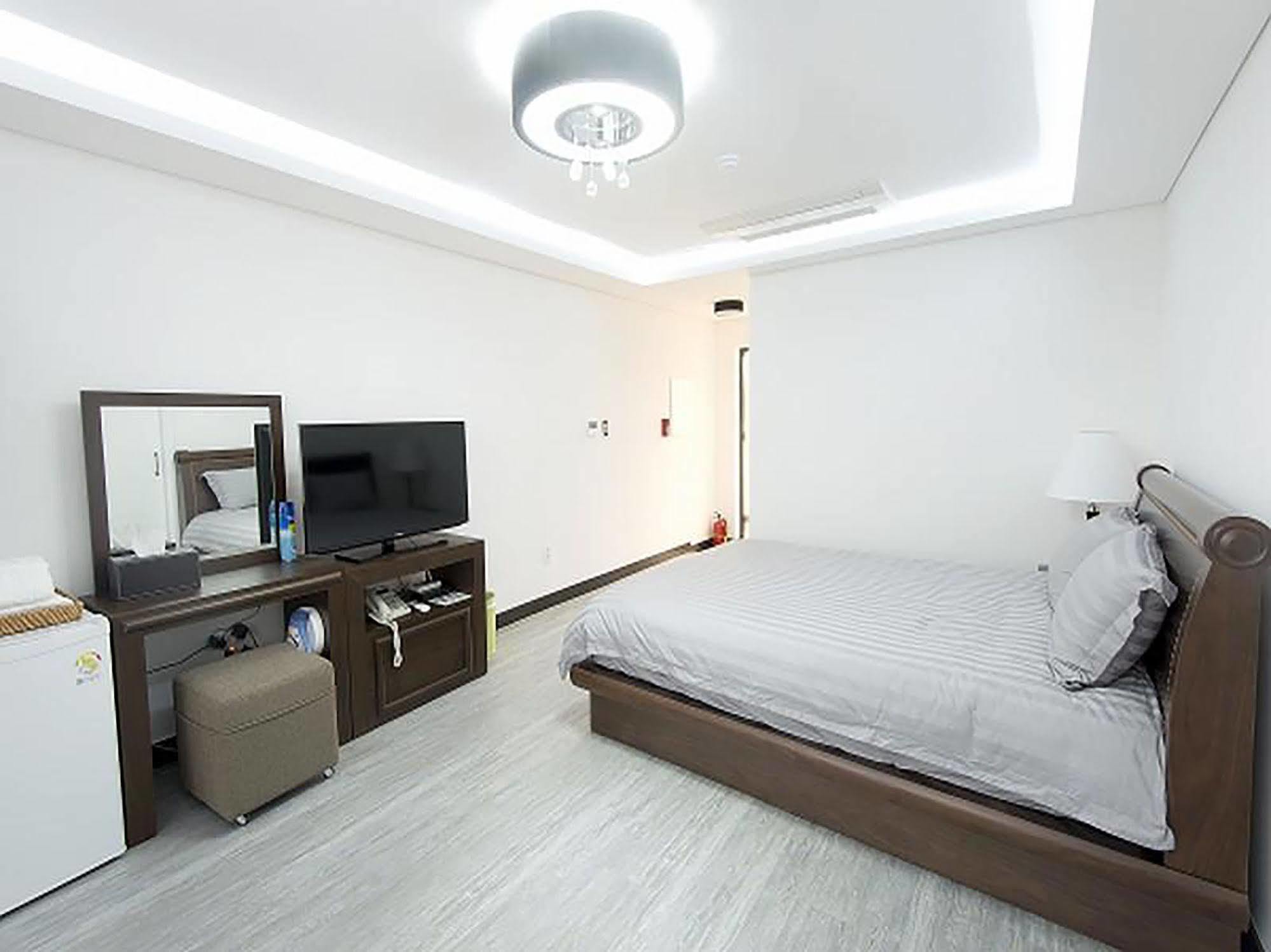 The Seri Resort Seogwipo Eksteriør billede