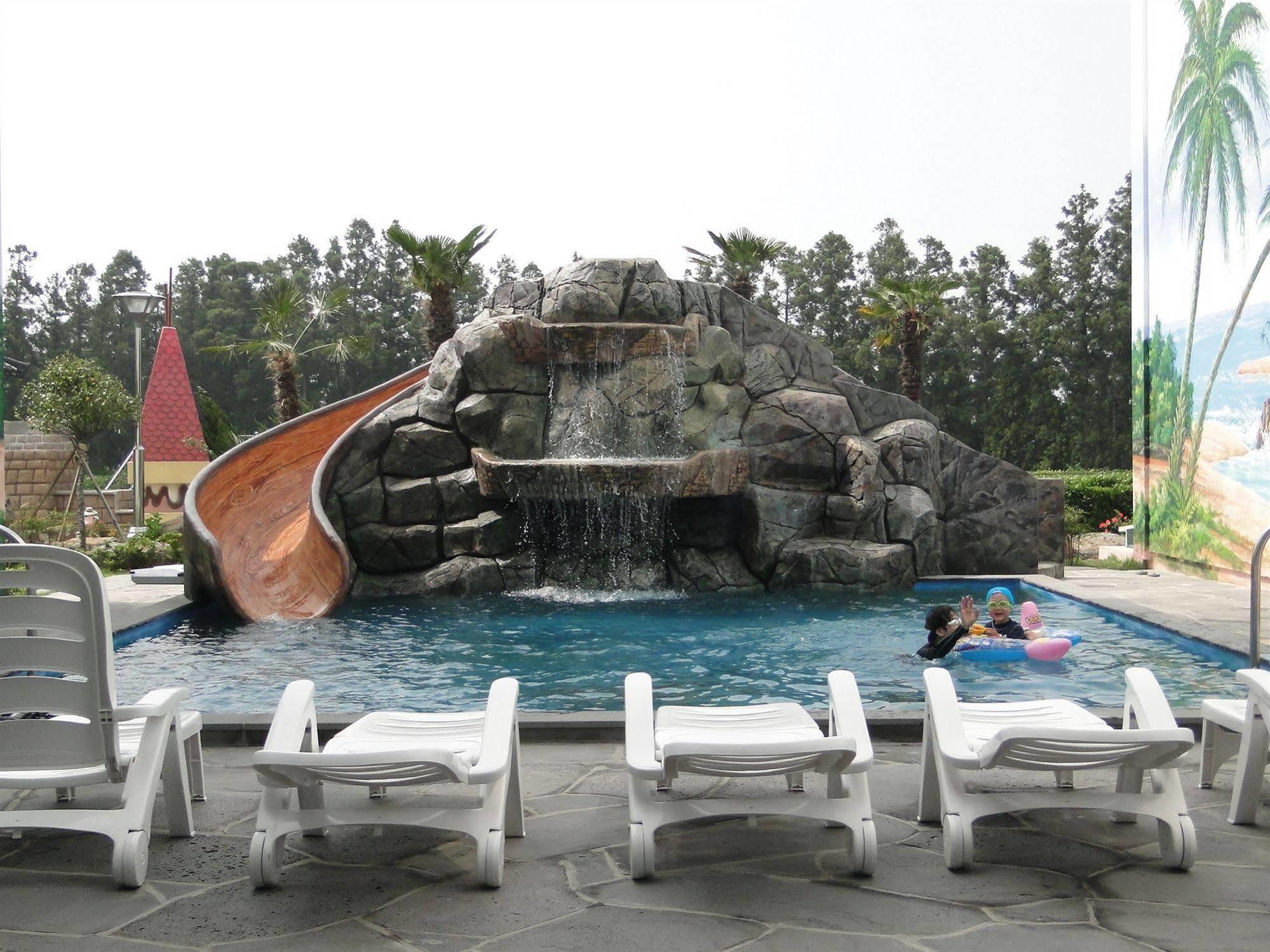 The Seri Resort Seogwipo Eksteriør billede