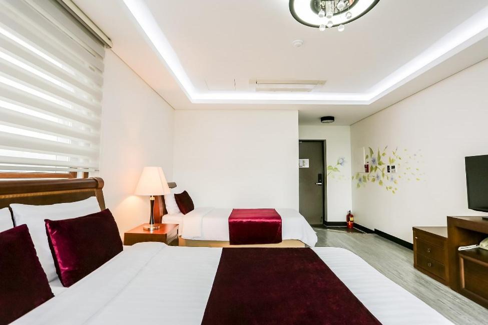 The Seri Resort Seogwipo Eksteriør billede