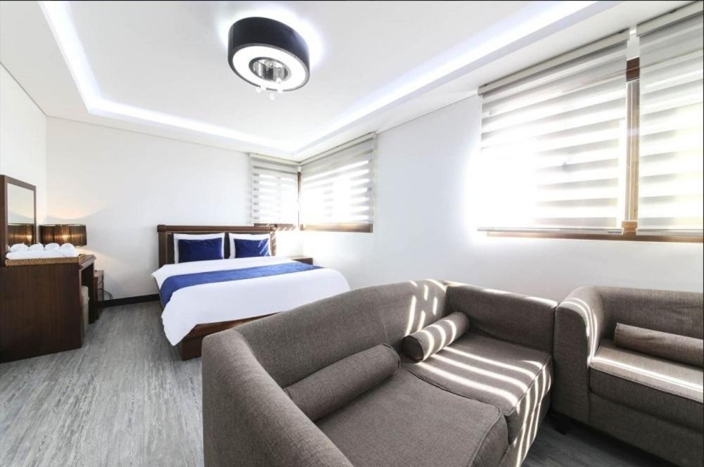 The Seri Resort Seogwipo Eksteriør billede